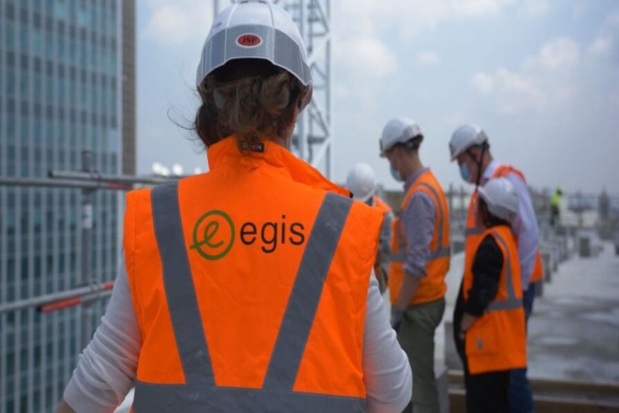 Ingénieuses & bâtisseuses : ces femmes qui façonnent les territoires de demain chez Egis !