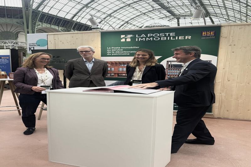 De gauche à droite : Eléonore Clerc (Sequndo), Jérôme d'Assigny (Valobat), Natallia Mitchanka (La Poste Immobilier) et Benjamin Ficquet (Icade).