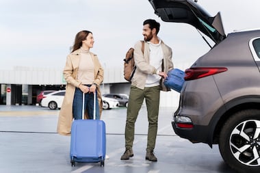 Expérience aéroportuaire : l’intérêt de l’intégration des services de stationnement pour les passagers