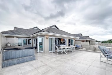 Les 5 meilleurs nettoyants terrasse pour un résultat durable