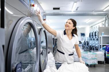 Comment bien choisir son sèche-linge professionnel ? Les critères essentiels à connaître