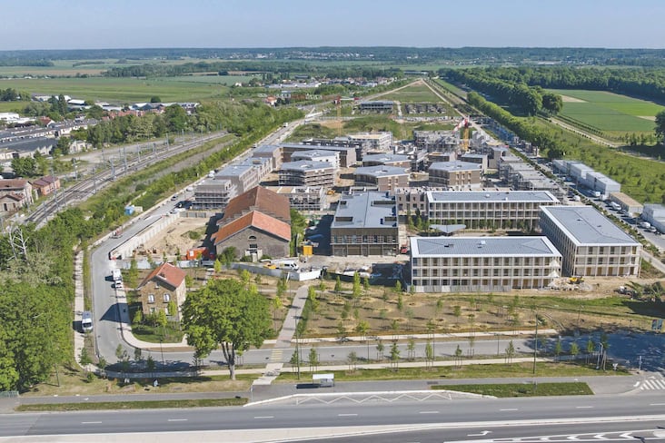 Versailles : une cité-jardin pousse incognito près du château